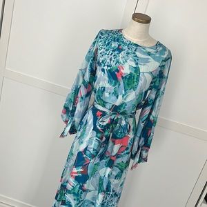 One33 Social printed maxi dress.  NWT. Lined. Polyester. Rhinestone button cuff.